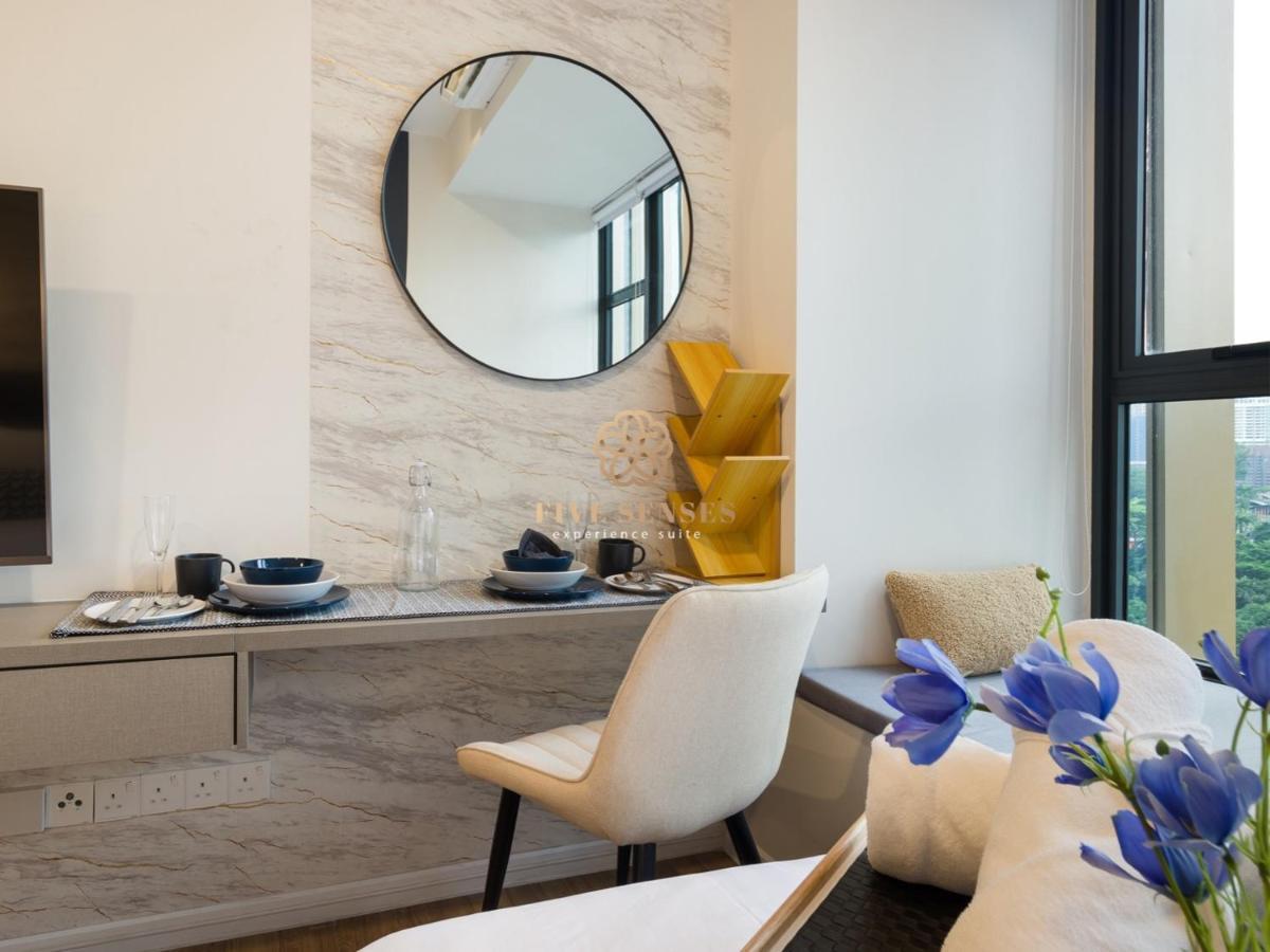 Ceylonz Suites Kuala Lumpur, Roam Szoba fotó
